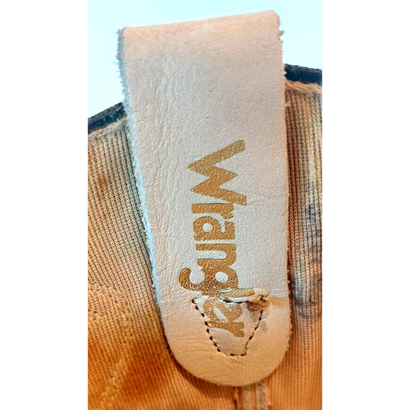 Wrangler Cream Embroidered Heeled Boots - Picture 9 of 11